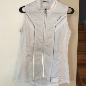 2xu Run vest